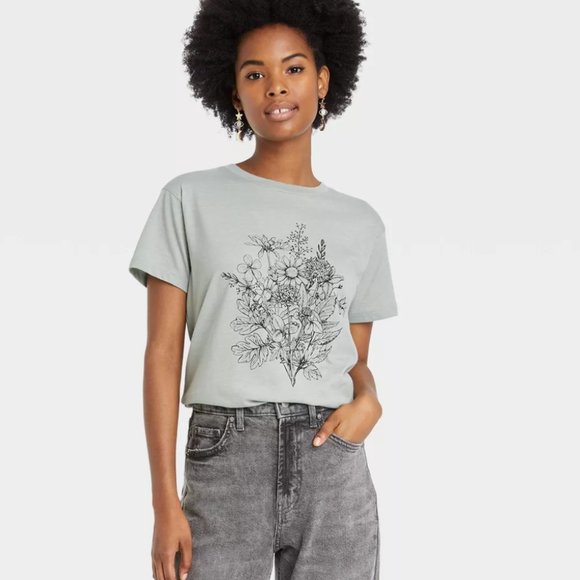 Fifth Sun Sage Green Floral Screen Print Women’s GraphicTee (Size Large) - Picture 1 of 4